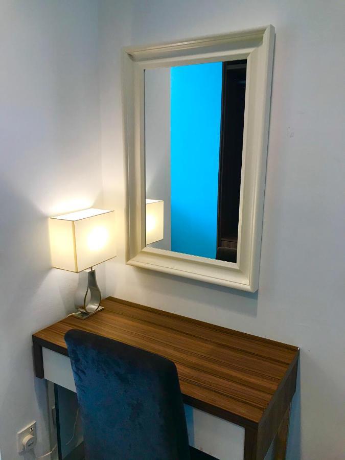 Mansion One Suites By Little Cabin George Town Exterior photo