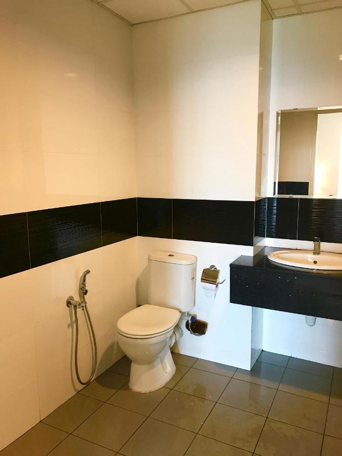 Mansion One Suites By Little Cabin George Town Exterior photo